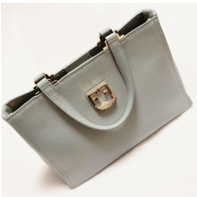 美品✨ FURLA ロドヴィッカ 2way レザー トートバッグ グレージュ