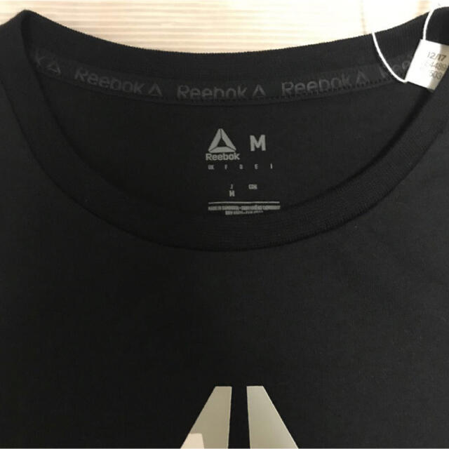 Reebok(リーボック)の送料無料 新品 Reebok WOR DELTA ロゴ グラフィック Tシャツ レディースのトップス(Tシャツ(半袖/袖なし))の商品写真