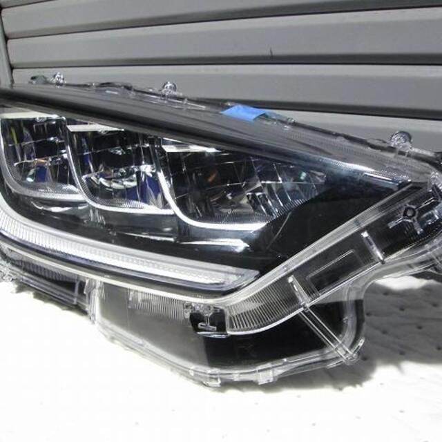 ヤリス LEDヘッドライト 右側