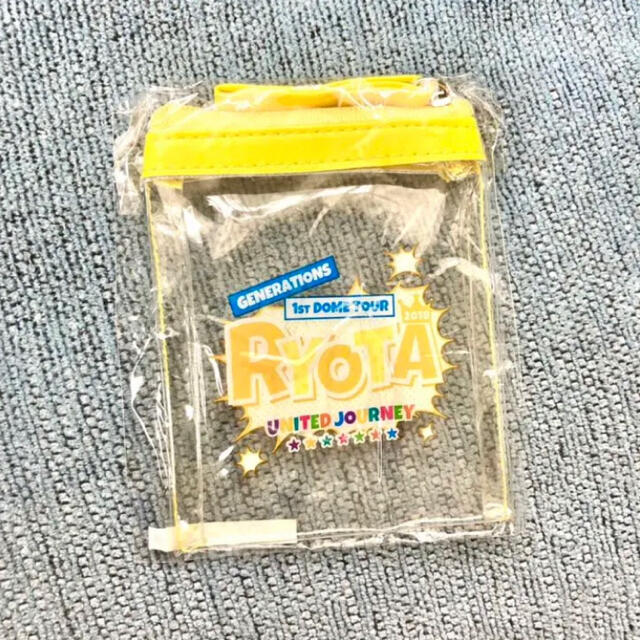 片寄涼太 ポーチ generations ガチャの通販 by rose|ラクマ GENERATIONS 片寄涼太 BIGPOPカード 1st DOME TOUR