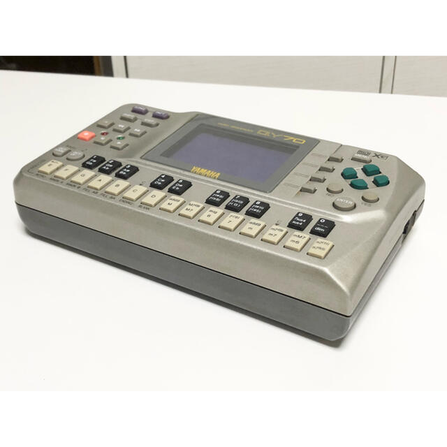 ヤマハ(ヤマハ)のYAMAHA QY70 バックアップバッテリー新品交換済み！ 楽器のDTM/DAW(音源モジュール)の商品写真