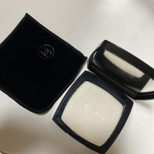 CHANEL(シャネル)のCHANEL フェイスパウダー コスメ/美容のベースメイク/化粧品(フェイスパウダー)の商品写真