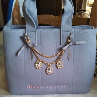 ジルバイジルスチュアート(JILL by JILLSTUART)のジュエルリボントートラベンダー大きいサイズ(トートバッグ)