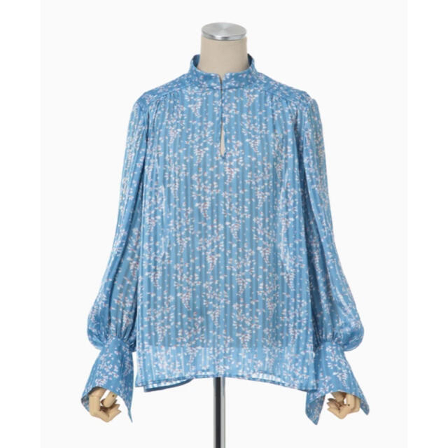 mame(マメ)の新品 mame Flower Hand-Printed Crepe Blouse レディースのトップス(シャツ/ブラウス(長袖/七分))の商品写真