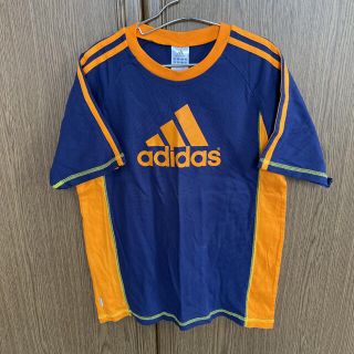 アディダス(adidas)のadidas Tシャツ(Tシャツ/カットソー)