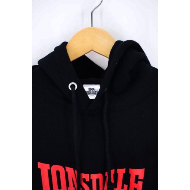 LONSDALE(ロンズデール)のLONSDALE（ロンズデール） フロントロゴプリントプルオーバーパーカー メンズのトップス(パーカー)の商品写真