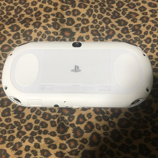 PlayStation Vita(プレイステーションヴィータ)のSONY PlayStationVITA 本体  PCH-2000 ZA12 エンタメ/ホビーのゲームソフト/ゲーム機本体(携帯用ゲーム機本体)の商品写真