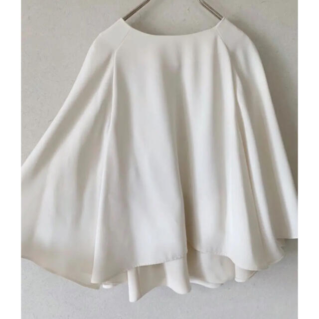 美品♡ アドーア フレアスリーブブラウス 白