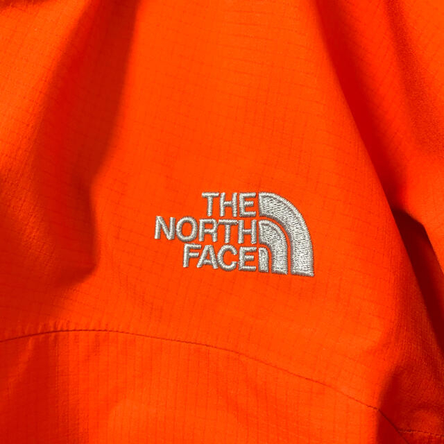 THE NORTH FACE(ザノースフェイス)のノースフェイス　マウンテンパーカー　オレンジ　Lサイズ　メンズ メンズのジャケット/アウター(マウンテンパーカー)の商品写真