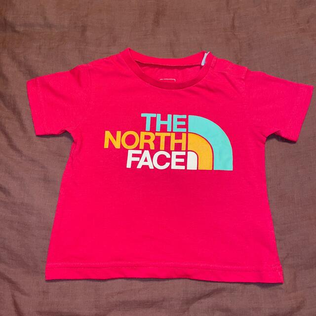 THE NORTH FACE(ザノースフェイス)のNorth ノースフェイス 女の子 90 ピンク プリント  ロゴ Tシャツ  キッズ/ベビー/マタニティのキッズ服女の子用(90cm~)(Tシャツ/カットソー)の商品写真