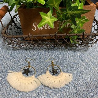 ピアス(ピアス)