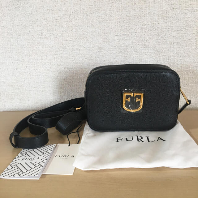 ★新品★フルラ FURLA レザー ボディバッグ ブラック