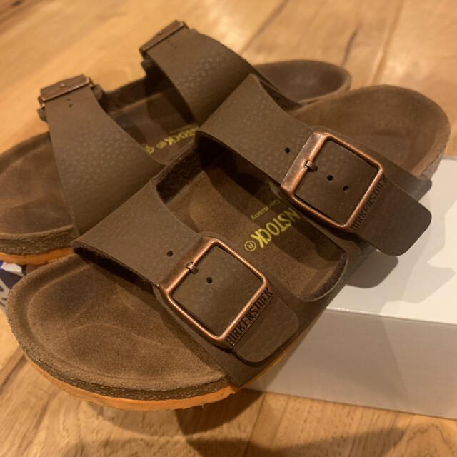 BIRKENSTOCK(ビルケンシュトック)のまっつん様専用　ビルケンシュトックキッズ　アリゾナ　ブラウン　31 20㎝ キッズ/ベビー/マタニティのキッズ靴/シューズ(15cm~)(サンダル)の商品写真