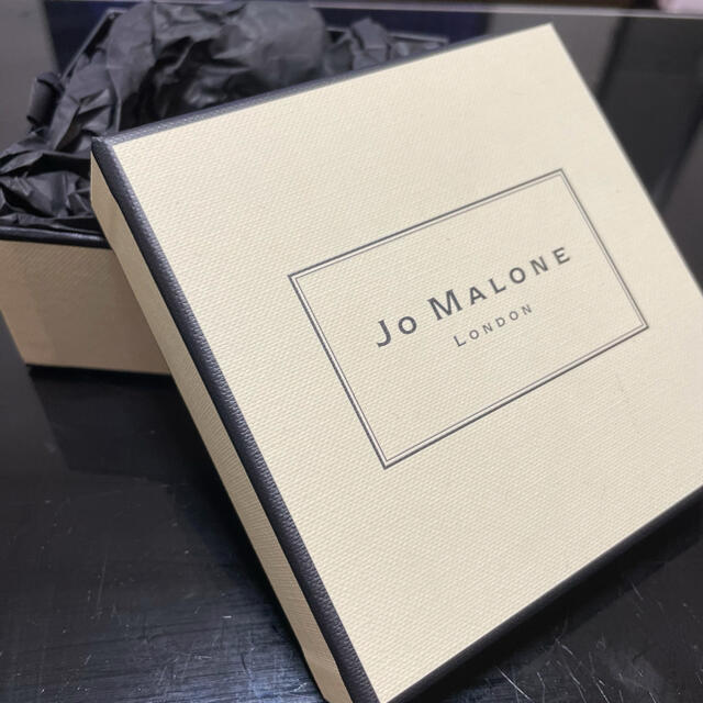 Jo Malone(ジョーマローン)のジョーマローン　空箱 レディースのバッグ(ショップ袋)の商品写真