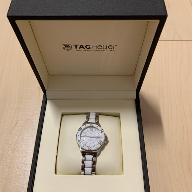 TAG Heuer(タグホイヤー)のタグホイヤー　フォーミュラー1 レディース レディースのファッション小物(腕時計)の商品写真