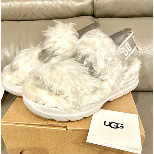 UGG(アグ)の定価1.9万 今季新作UGG アグレディース フラッフ シュガーサンダル24cm レディースの靴/シューズ(サンダル)の商品写真