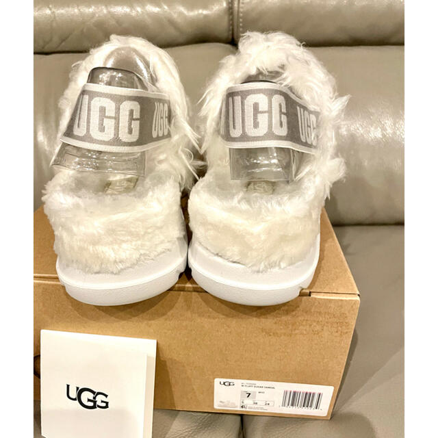 UGG(アグ)の定価1.9万 今季新作UGG アグレディース フラッフ シュガーサンダル24cm レディースの靴/シューズ(サンダル)の商品写真