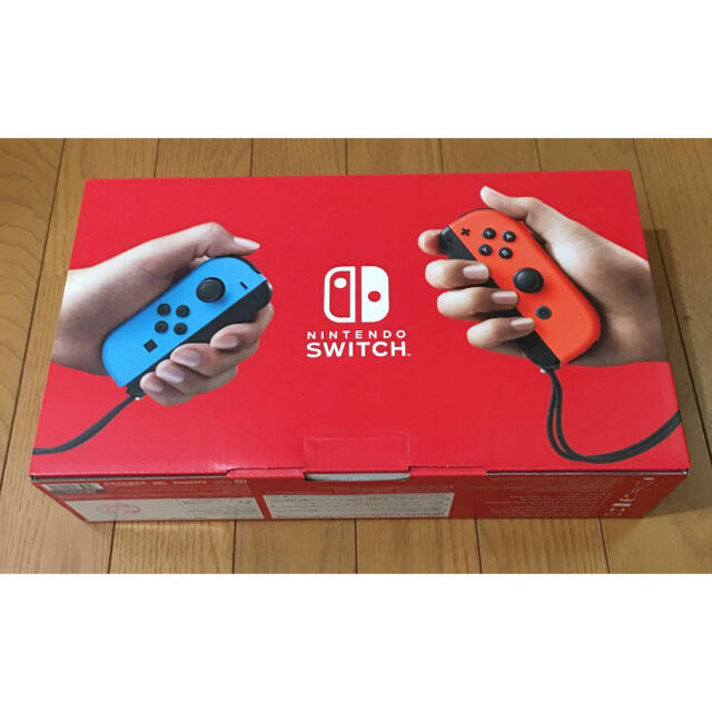 Nintendo Switch(ニンテンドースイッチ)のswitch 本体　新品未使用 エンタメ/ホビーのゲームソフト/ゲーム機本体(家庭用ゲーム機本体)の商品写真
