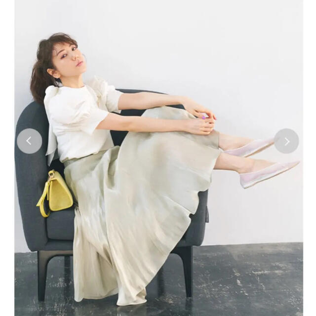 FRAY I.D(フレイアイディー)の✨美品✨セルフォード 2021 今季新作 光沢シアーフレアスカート レディースのスカート(ロングスカート)の商品写真