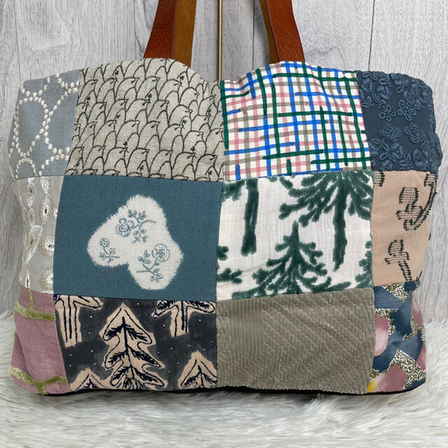 希少 黒入荷! mina perhonen トートバッグ パッチワーク 新品未使用タグ付♡大容量♡A4収納可♡ミナペルホネン - トートバッグ - raffles.mn 希少 黒入荷! mina perhonen トートバッグ パッチワーク 新品未使用タグ付♡大容量♡A4収納可♡ミナペルホネン - トートバッグ - raffles.mn