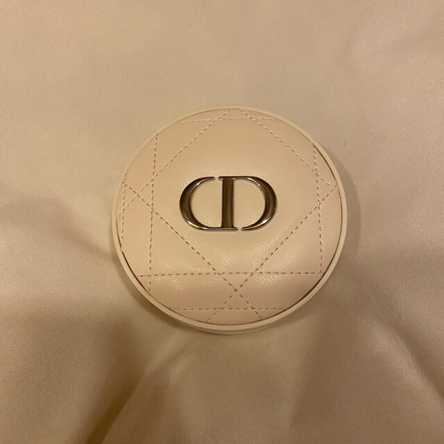 Dior フェイスパウダー　ラベンダー