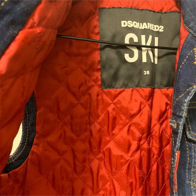 DSQUARED2(ディースクエアード)のDSQ ディースクエアード　デニム レディースのジャケット/アウター(Gジャン/デニムジャケット)の商品写真