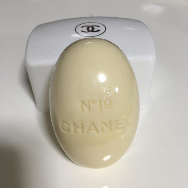 CHANEL - 廃盤☆レア シャネル No.19 サヴォン 150g 石鹸 ソープ たまご型の通販 by ココ's shop｜シャネルならラクマ