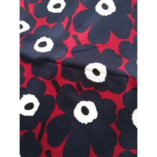 マリメッコ(marimekko)のマリメッコ　marimekko　ピエニウニッコ　キャンバス　ネイビー　帆布　布(生地/糸)