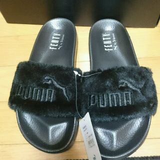 プーマ(PUMA)のPUMA FENTY ﾌﾞﾗｯｸ ﾌｧｰｻﾝﾀﾞﾙ(サンダル)