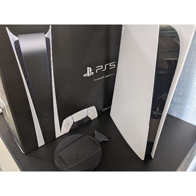 SONY(ソニー)の【中古・美品】Playstation5　デジタルエディション エンタメ/ホビーのゲームソフト/ゲーム機本体(家庭用ゲーム機本体)の商品写真