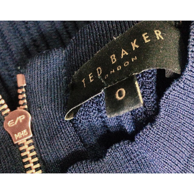TED BAKER ネイビーワンピースの通販 by ゆみみ's shop｜テッドベイカーならラクマ BAKER - 新品同様テッドベーカーTED 即納限定品