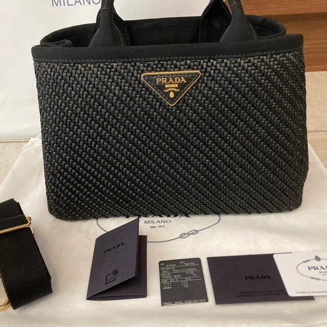 お手軽価格で贈りやすい PRADA - ✨プラダ かご バッグ カナパ