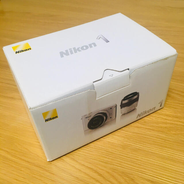 Nikon(ニコン)のさぶくん様専用＊Nikon NIKON 1 J1 Wズームキット スマホ/家電/カメラのカメラ(ミラーレス一眼)の商品写真