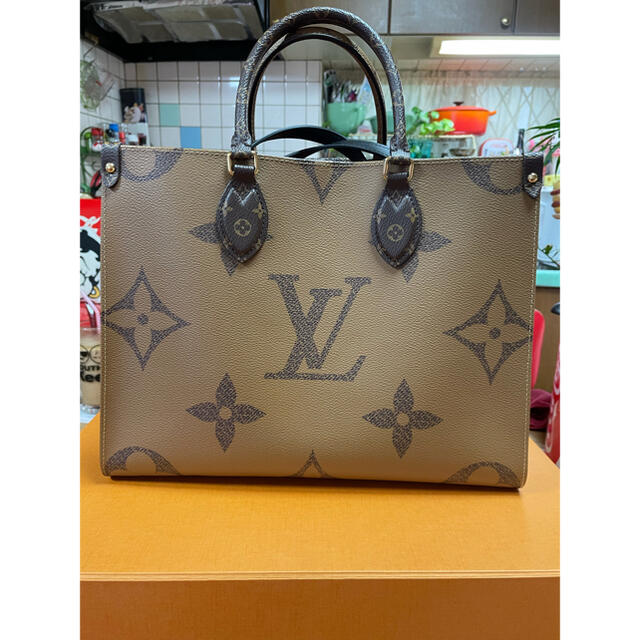 LOUIS VUITTON(ルイヴィトン)の　専用です❗️❗️ルイヴィトン オンザゴーMM   レディースのバッグ(ハンドバッグ)の商品写真