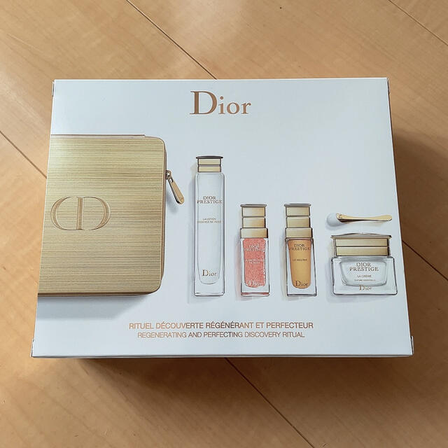 Dior(ディオール)の新品　ディオール　プレステージ　ディスカバリー　コフレ コスメ/美容のキット/セット(コフレ/メイクアップセット)の商品写真