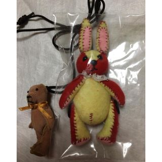 未使用　ハンドメイド　ウサギ　テディベア　ペンダント(ぬいぐるみ)