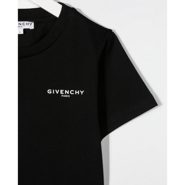 GIVENCHY(ジバンシィ)の【新作】ジバンシィ　シンプルロゴTシャツ　ブラック　12 レディースのトップス(Tシャツ(半袖/袖なし))の商品写真