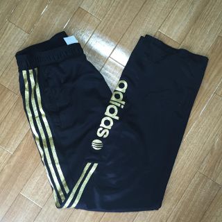 アディダス(adidas)のadidas 黒金ジャージ(ルームウェア)