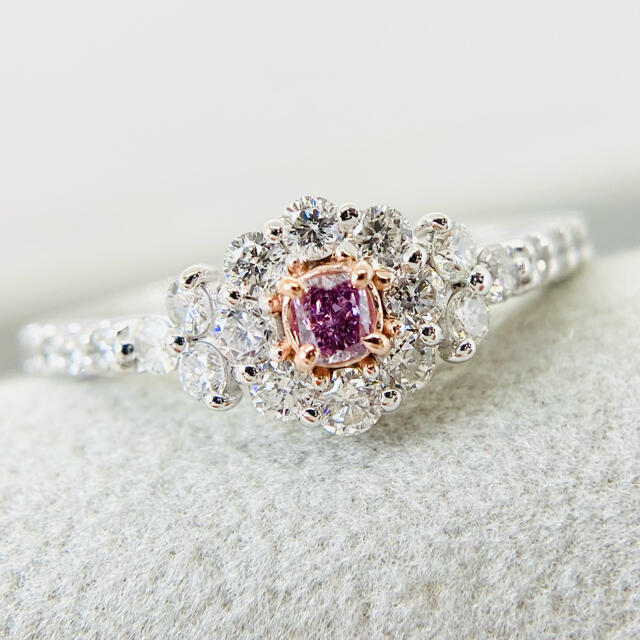 VIVID☆PTピンクダイヤモンドリングPPD:0.061ct D:0.55ct レディースのアクセサリー(リング(指輪))の商品写真