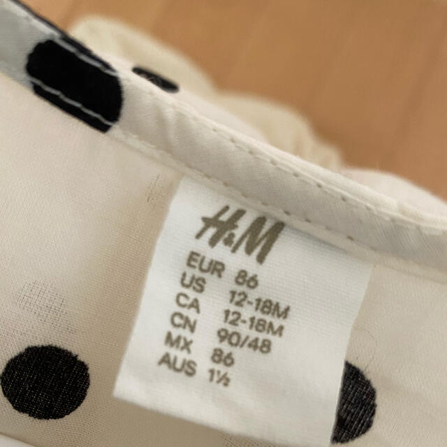 H&M(エイチアンドエム)のH&M ドットブラウス キッズ/ベビー/マタニティのキッズ服女の子用(90cm~)(ブラウス)の商品写真
