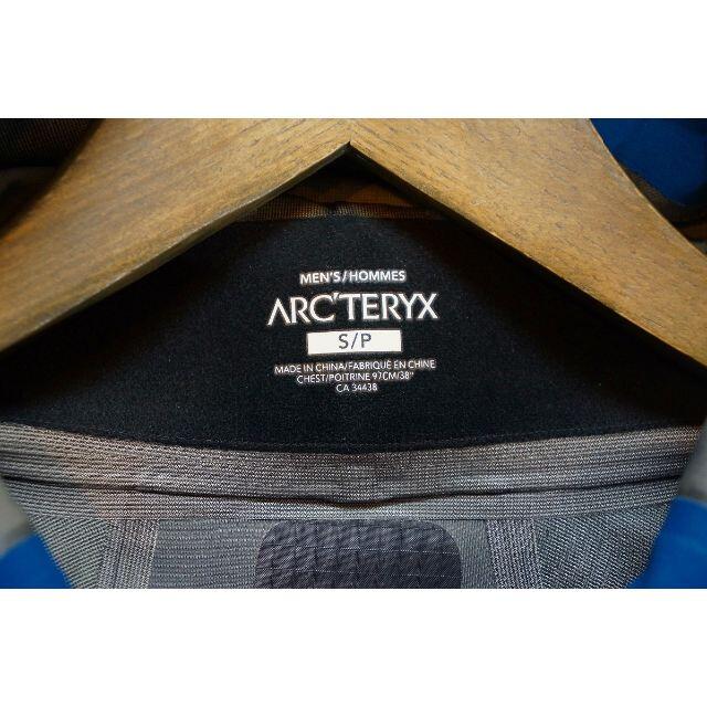 ARC'TERYX(アークテリクス)のアークテリクス リシック コンプ ジャケット Gore-Tex S紺 310L▲ メンズのジャケット/アウター(ナイロンジャケット)の商品写真