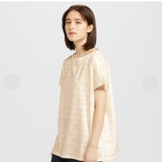 ユニクロ(UNIQLO)のユニクロ　フィンレイソン UT（グラフィックTシャツ・半袖）(Tシャツ(半袖/袖なし))