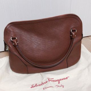 フェラガモ(Ferragamo)のフェラガモ Salvatore Ferragamo レディースハンドバック 革鞄(ハンドバッグ)