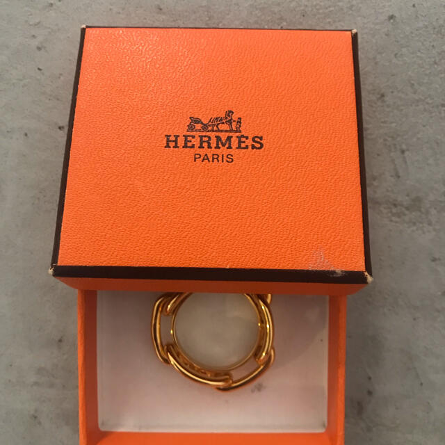 Hermes(エルメス)のエルメス　スカーフリング　ゴールド　未使用　21号　メンズ サイズ レディースのアクセサリー(リング(指輪))の商品写真