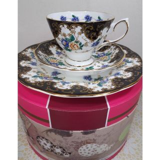 ロイヤルアルバート(ROYAL ALBERT)の専用。新品未使用ロイヤルアルバート100周年記念1910Duchess３点セット(グラス/カップ)