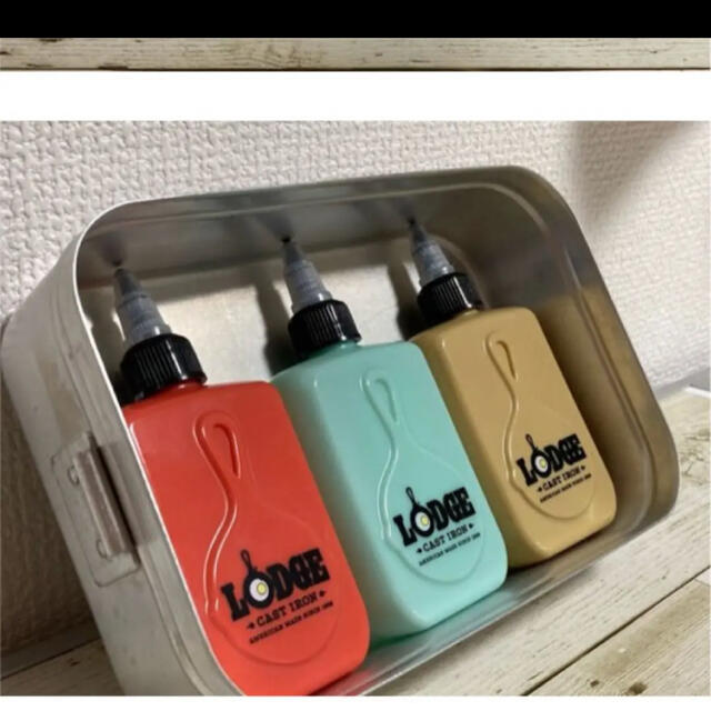 Lodge(ロッジ)のLODGE ディスペンサーボトル3本セット　キャンプ用品 スポーツ/アウトドアのアウトドア(調理器具)の商品写真