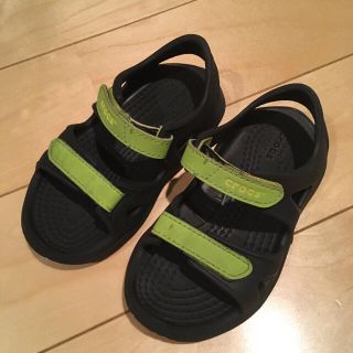 クロックス(crocs)のcrocs クロックス サンダル　水遊び　夏(サンダル)