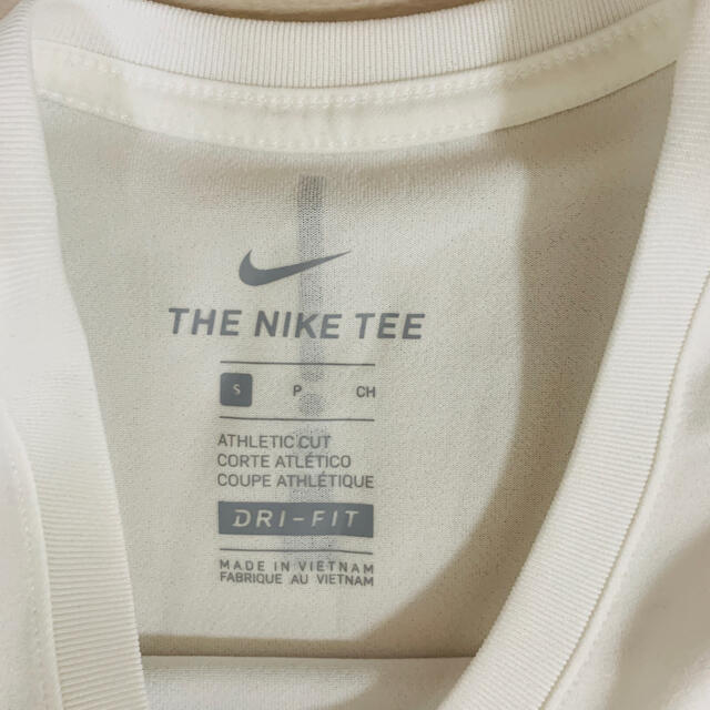 NIKE(ナイキ)のNIKE ナイキ Tシャツ　sサイズ 極美品 メンズのトップス(Tシャツ/カットソー(半袖/袖なし))の商品写真