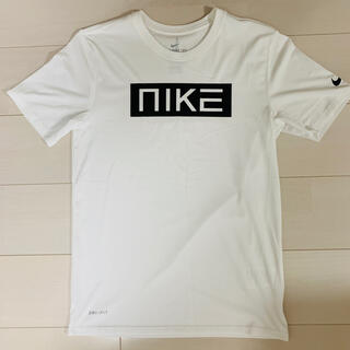 ナイキ(NIKE)のNIKE ナイキ Tシャツ　sサイズ 極美品(Tシャツ/カットソー(半袖/袖なし))