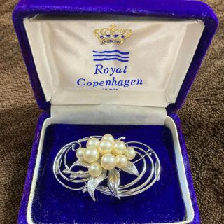 ロイヤルコペンハーゲン(ROYAL COPENHAGEN)のロイヤルコペンハーゲン ブローチ(ブローチ/コサージュ)